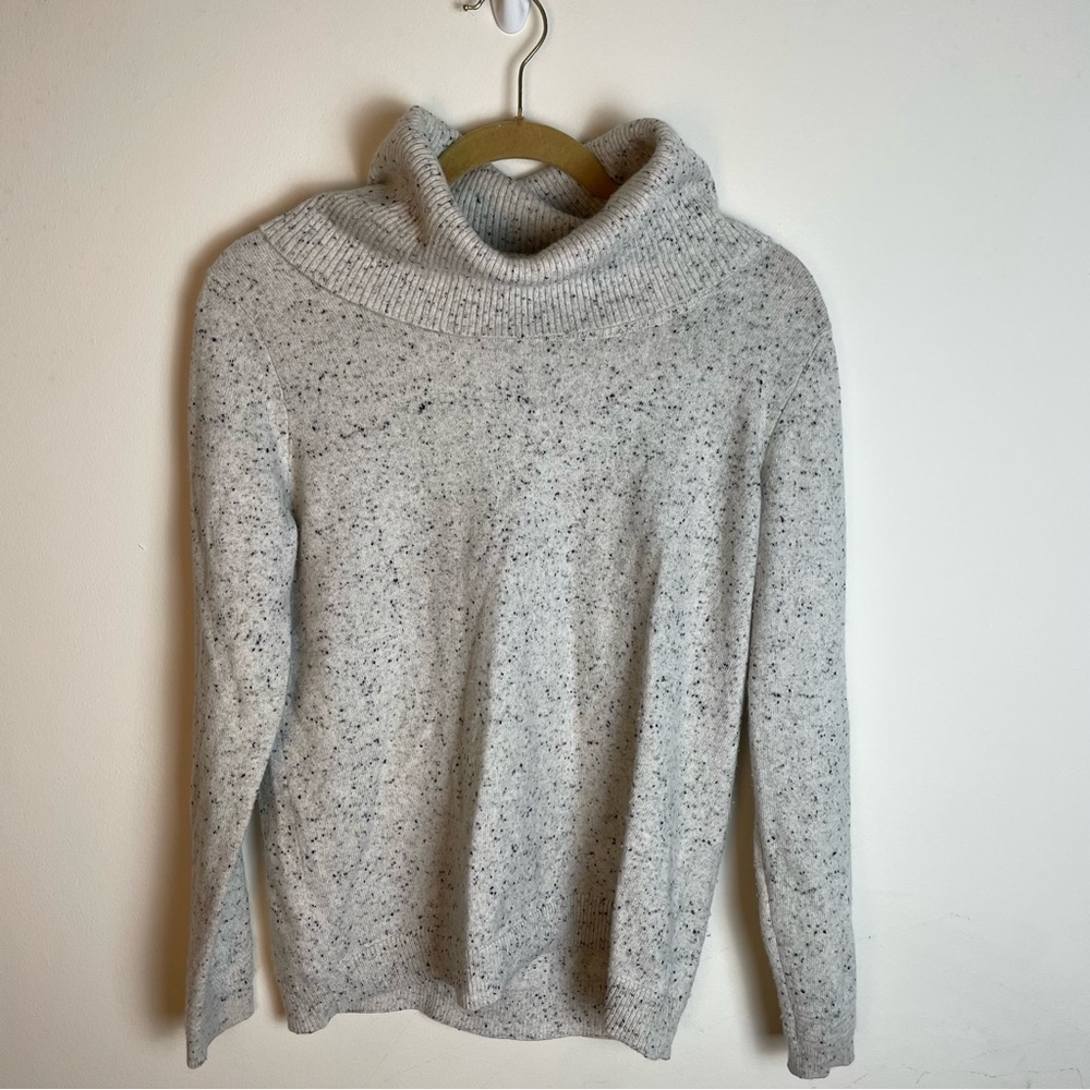 PURE Collection Cashmere Gray Speckled Turtleneck Size 6